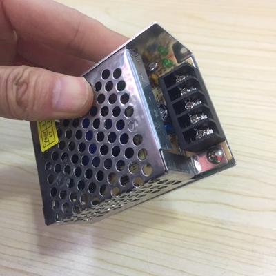 Δοκιμή QC AC DC 9V 12V 28V 36V 48V 5V τροφοδοσία για ισχύ εξόδου πάγκου 1 50W