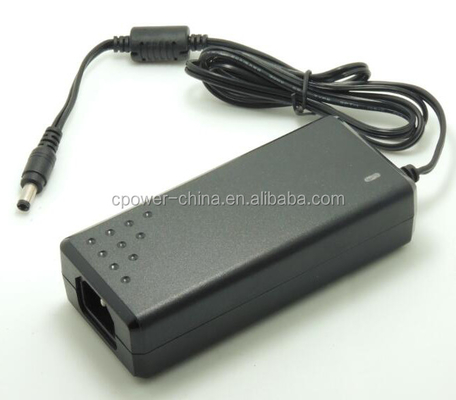 Δίπλωμα ηλεκτρικής ενέργειας C-Power 18V 3A DC με σταθερή τάση και 5.5*2.1/5.5*2.5 DC Connector