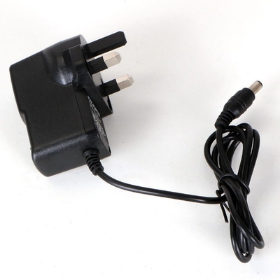 Η τάση εξόδου είναι 5V 5V 2A 6W 12V 0.5A