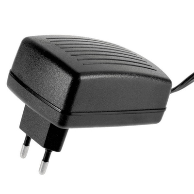 Σύνδεσμος σε πιστοποιημένο από το CE AC DC 12V 1.5A προσαρμογέα τροφοδοσίας για κανονικό 100-240V