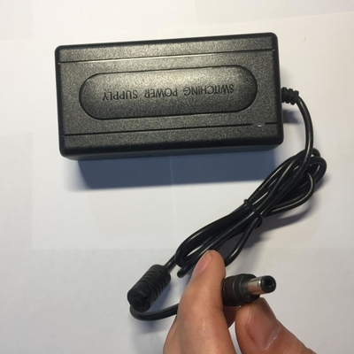 Δικτυακό τόπο 100 240V AC 12VDC 6Amp Αναπροσαρμοστής 72W 12V Μαύρο ρεύμα παροχής ρεύματος 6A