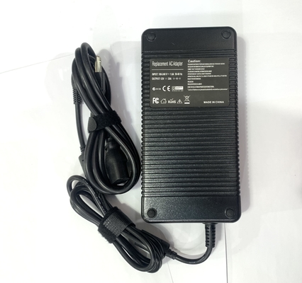 Τύπος επιτραπέζιου υπολογιστή 240W 12V 20A Αναπροσαρμοστής τροφοδοσίας συνεχούς ρεύματος για εξοικονόμηση ενέργειας CCTV/LED/ECT