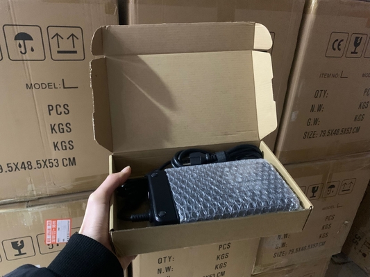 Τύπος επιτραπέζιου υπολογιστή 240W 12V 20A Αναπροσαρμοστής τροφοδοσίας συνεχούς ρεύματος για εξοικονόμηση ενέργειας CCTV/LED/ECT