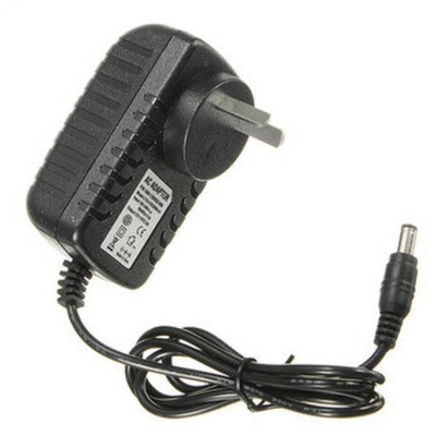 Εναλλακτικός ρεύμα 100-240V 50-60Hz Εισαγωγή 5V 1A 9V 1A Προσαρμοστής με τάση εξόδου 9VDC
