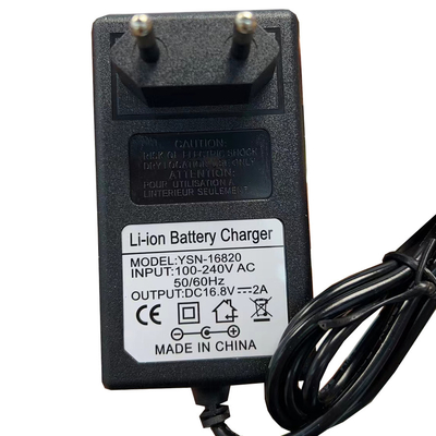 CE FCC ROHS πιστοποιημένο 16.8V 2A φορτιστή μπαταριών ιόντων λιθίου για προσαρμογέα ισχύος C-Power