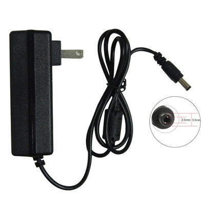Δυναμικό C-Power AC100-240V έως DC5V 3.5A προσαρμογός ισχύος με πιστοποίηση CE και 5.5*2.1/2.5 DC