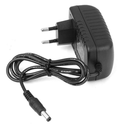 C-Power AC 100-240V Plug Power Adapter 9V 2.5A Απόδοση 85% Min Τύπος εξόδου DC